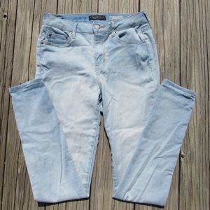 Aeropostale High Waisted Women’s Jeggings